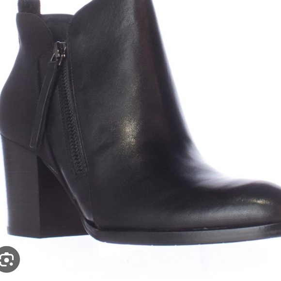 Donald J. Pliner Edye Booties 9.5M - Picture 3 of 5